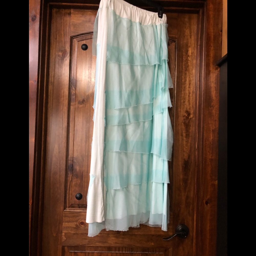 A Rare Bird light blue layered skirt size L/XL